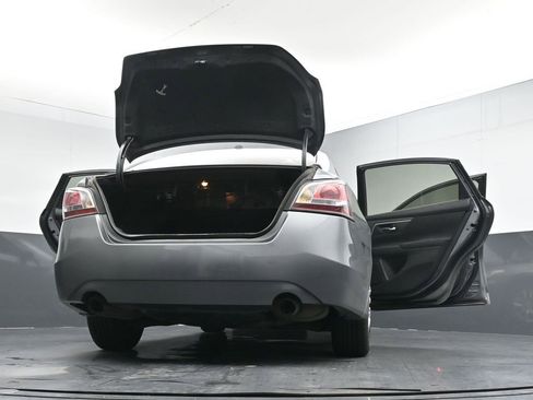 Used 2015 Nissan Altima 2.5 S w/ Power Driver Seat Package FWD image 29