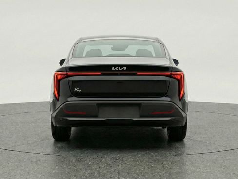 Used 2025 Kia K4 LXS FWD image 7