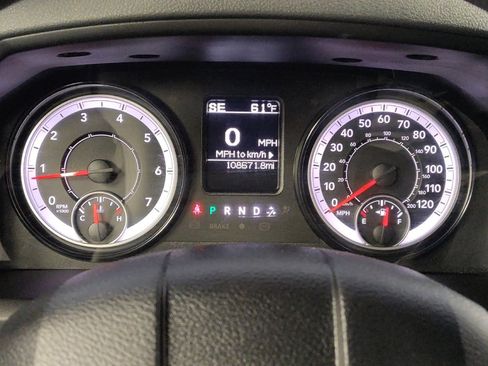 Used 2019 RAM 1500 Classic SLT AWD/4WD image 23