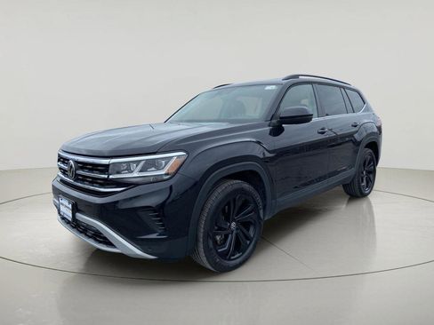 Used 2023 Volkswagen Atlas SE AWD/4WD image 7