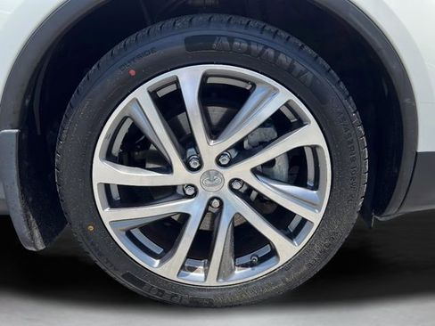 Used 2017 INFINITI QX50 AWD w/ Technology Package image 28