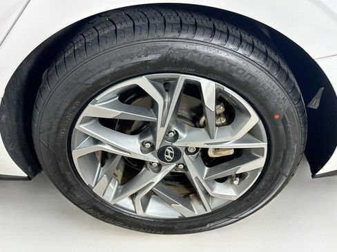 Used 2023 Hyundai Sonata SEL FWD image 11