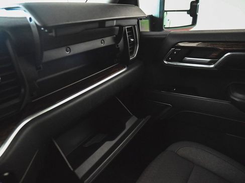 Used 2024 GMC Sierra 1500 Elevation image 16