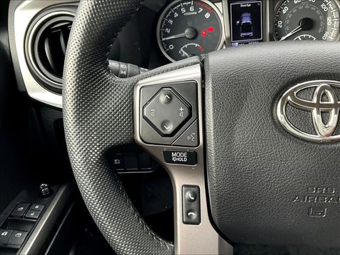 Used 2022 Toyota Tacoma SR5 image 23