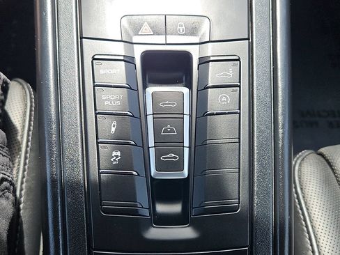 Used 2015 Porsche 911 Carrera S RWD image 18
