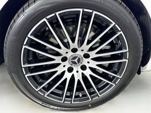 Used 2026 Mercedes-Benz C 300 4MATIC Sedan image 32