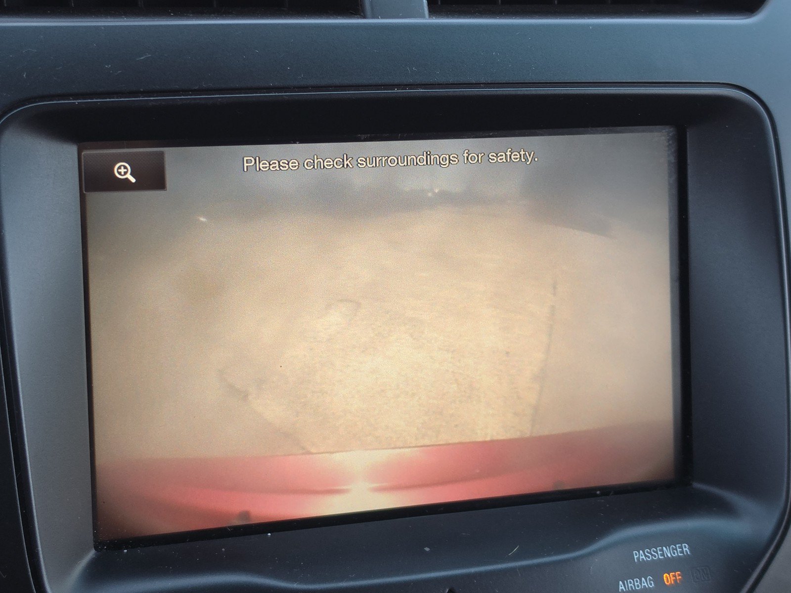 Used 2015 Ford Explorer XLT w/ Equipment Group 202B FWD image 23