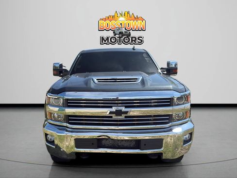 Used 2018 Chevrolet Silverado 2500 LTZ w/ Duramax Plus Package RWD image 12