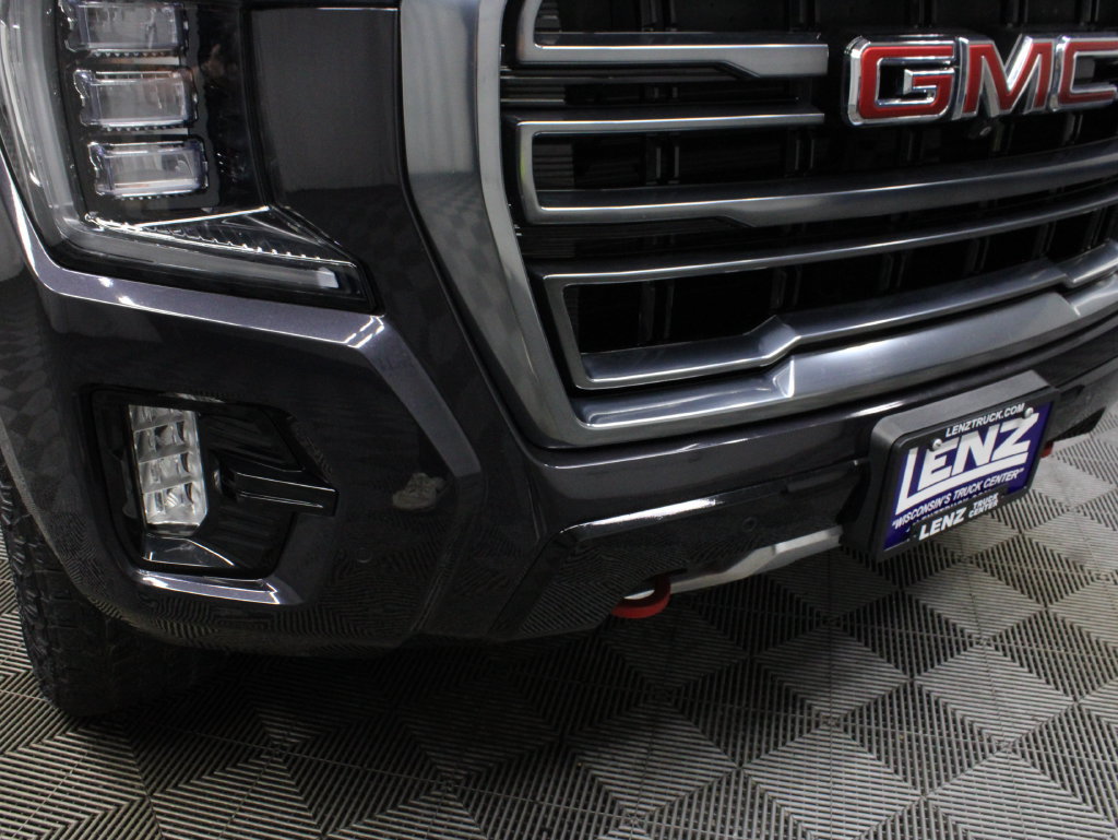 Used 2024 GMC Yukon AT4 w/ Technology Package AWD/4WD image 59