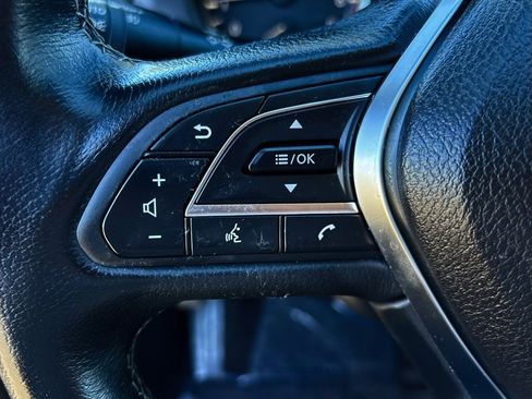 Used 2019 INFINITI Q50 Luxe w/ All Weather Package (L93) image 18