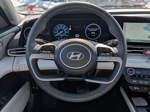 New 2026 Hyundai Elantra Limited image 19