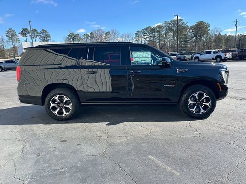 New 2026 GMC Yukon XL AT4 w/ AT4 Premium Package image 5
