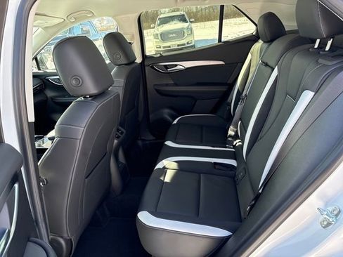 Used 2025 Buick Envision Sport Touring image 19