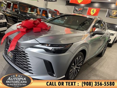 Used 2025 Lexus RX 350 w/ Convenience Package AWD/4WD image 2
