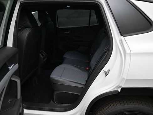 New 2026 Volkswagen Tiguan SE R-Line AWD/4WD image 11