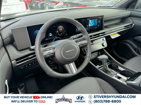 Certified 2025 Hyundai Santa Cruz XRT image 2