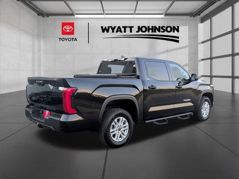 Used 2024 Toyota Tundra SR5 w/ SR5 Convenience Package AWD/4WD image 5