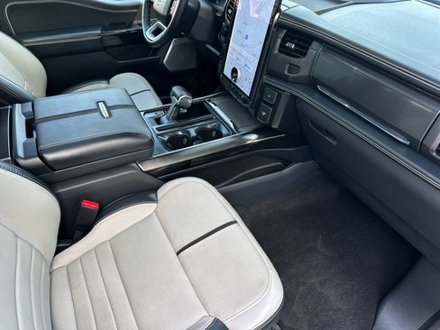 Used 2024 Ford F150 Lightning Platinum image 18