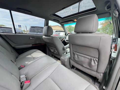 Used 2007 Toyota Highlander Limited AWD/4WD image 26