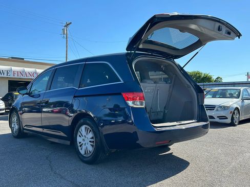 Used 2015 Honda Odyssey LX image 7