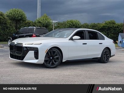 Used 2024 BMW 760i xDrive w/ Premium Package 2