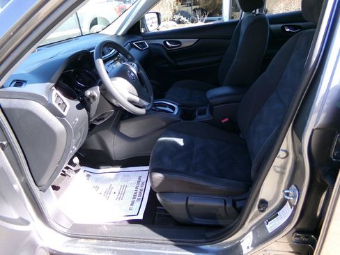 Used 2015 Nissan Rogue S AWD/4WD image 11