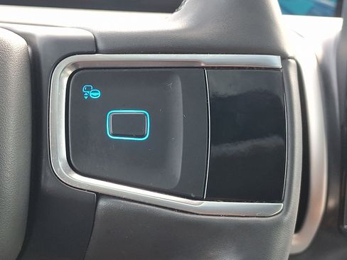 Used 2025 Ford Expedition Active AWD/4WD image 23
