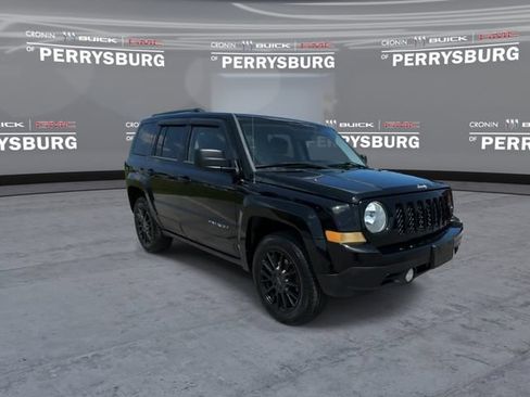 Used 2014 Jeep Patriot Sport w/ Power Value Group AWD/4WD image 2