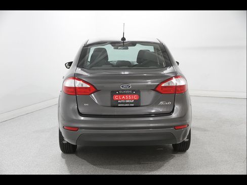 Used 2015 Ford Fiesta SE FWD image 16