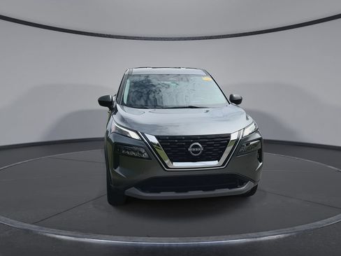 Used 2023 Nissan Rogue S AWD/4WD image 3