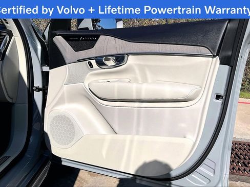Certified 2025 Volvo XC90 B6 Ultra w/ Protection Package image 24