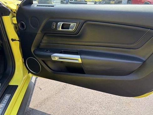 Used 2021 Ford Mustang Premium RWD image 31