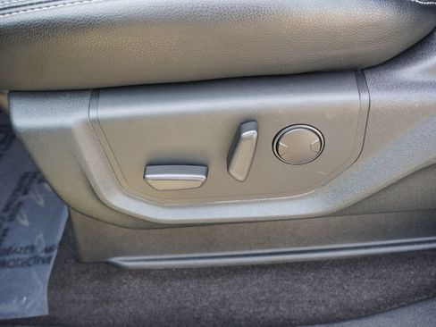 Certified 2019 Ford F150 Lariat AWD/4WD image 24