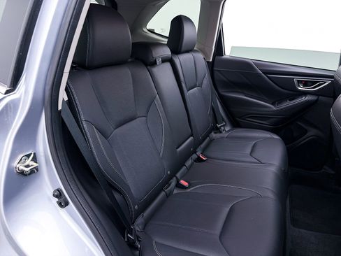 Used 2019 Subaru Forester Limited image 36