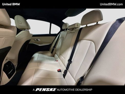 Used 2023 BMW 330i Sedan w/ Premium Package RWD image 13