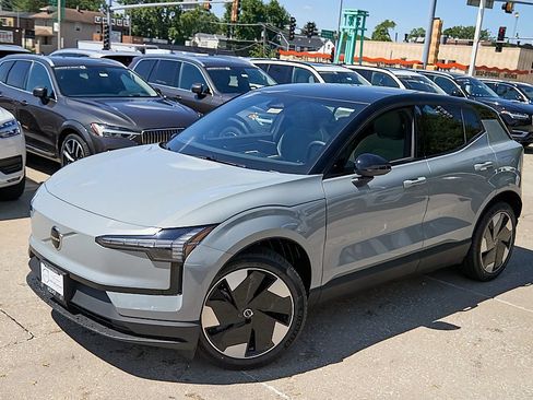 New 2026 Volvo EX30 Plus w/ Climate Package AWD/4WD image 3