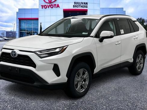 Used 2024 Toyota RAV4 LE AWD/4WD image 1