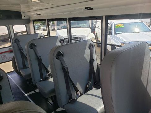 Used 2011 Chevrolet Express 3500 w/ School Bus Package RWD image 11