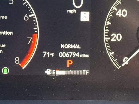 Certified 2025 Honda HR-V Sport image 19