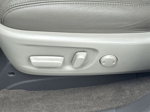 Used 2018 Toyota Sienna XLE w/ XLE Navigation Package image 16