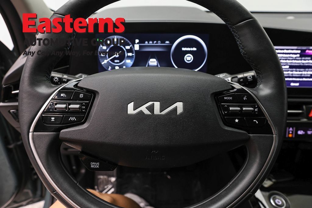 Used 2023 Kia Niro Wind w/ Wind Preserve Package FWD image 10