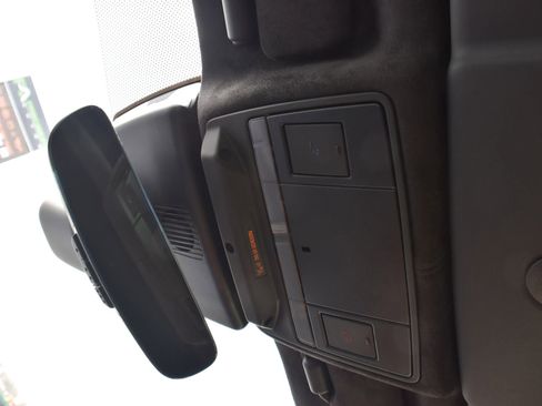 Used 2023 Jaguar F-TYPE R image 32