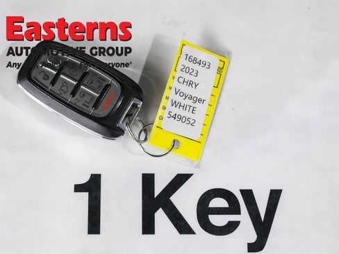 Used 2023 Chrysler Voyager LX image 24
