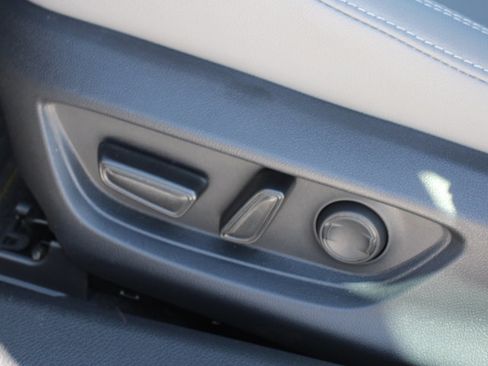 Certified 2026 Toyota Camry SE w/ Convenience Package image 12