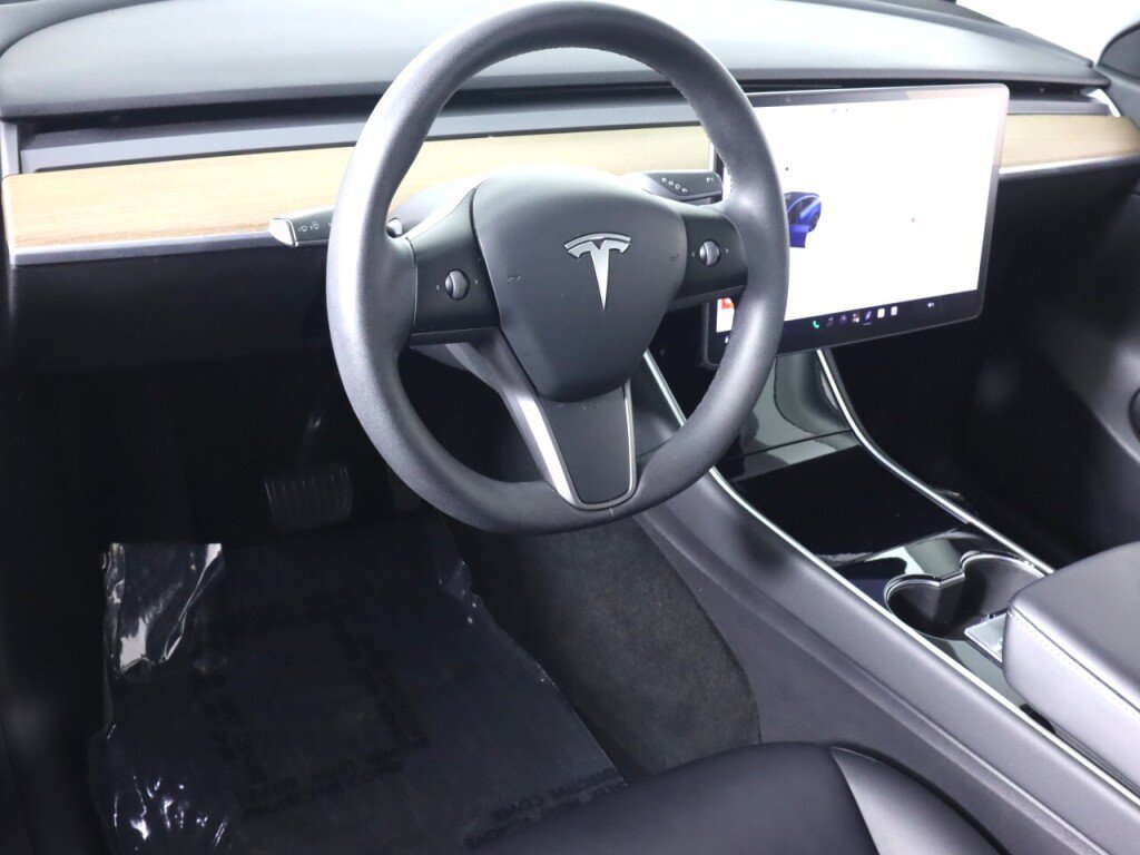Used 2021 Tesla Model Y Long Range AWD/4WD image 9