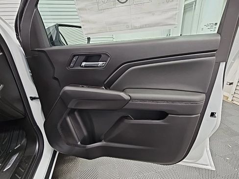 New 2026 GMC Canyon Elevation w/ Convenience Package image 39