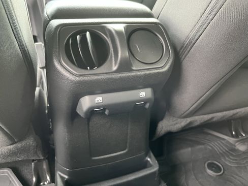 Used 2023 Jeep Wrangler Unlimited w/ Cold Weather Group image 16