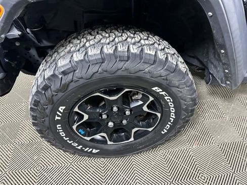 Used 2022 Jeep Wrangler Unlimited Rubicon 4xe w/ Steel Bumper Group image 9