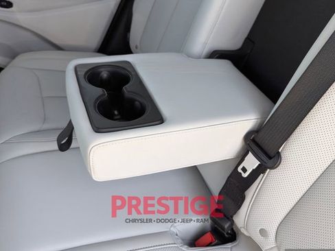 New 2025 Jeep Wagoneer S Limited image 31