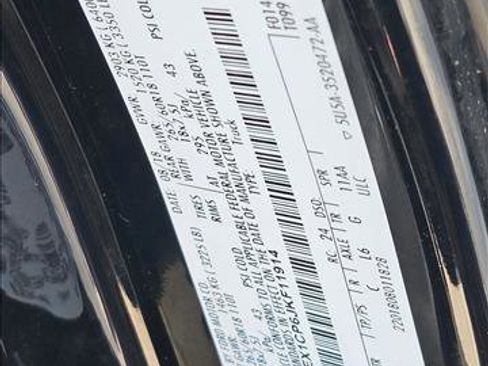 Used 2018 Ford F150 XLT w/ Equipment Group 302A Luxury image 15